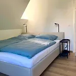 Ruhiges Gaestehaus - 120qm - Garten - 1a Lage Lejlighed *