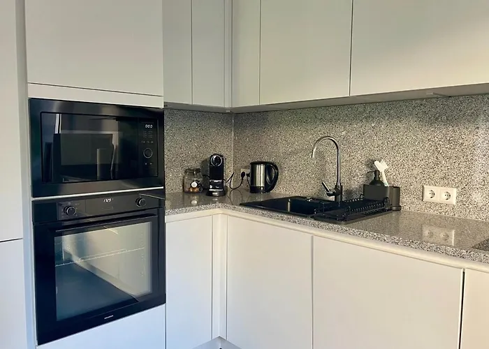 Lage In - Renoviertes, Ruhiges Apartment Niederdorla