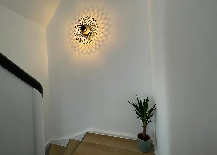 Apartment Lage In - Renoviertes, Ruhiges Niederdorla